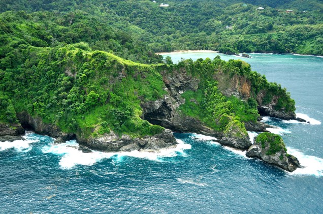 Englishmans’s Bay, atrás do morro, é considerada a praia mais bonita da ilha de Tobago