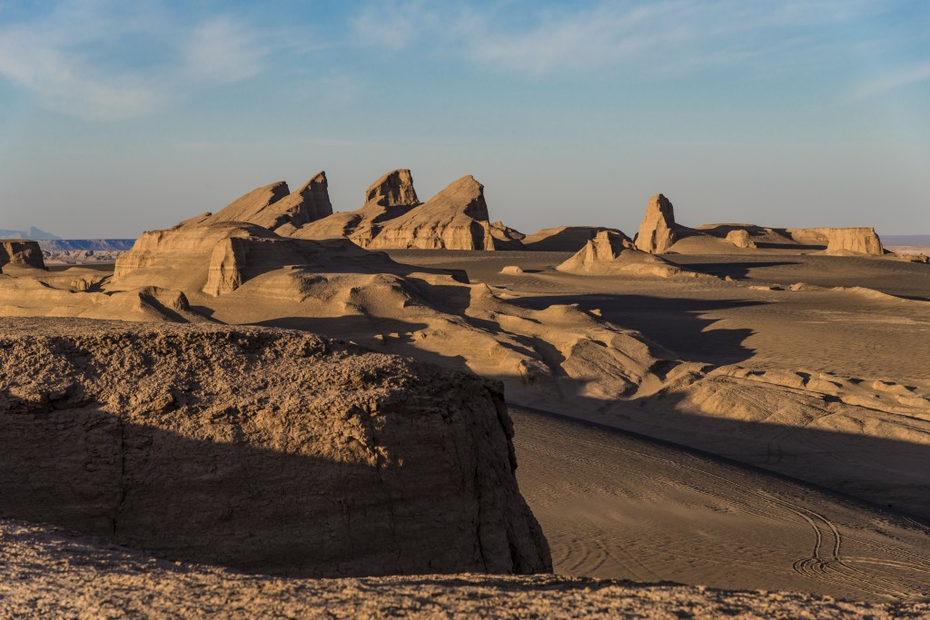 Formação rochosa no Deserto de Lut, no Irã (foto: iStock)