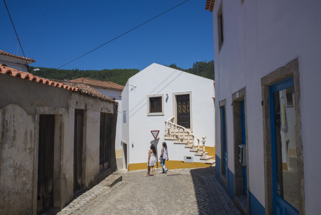 As ruas quase sempre vazias de Dornes (Foto: Ora, Pois!)