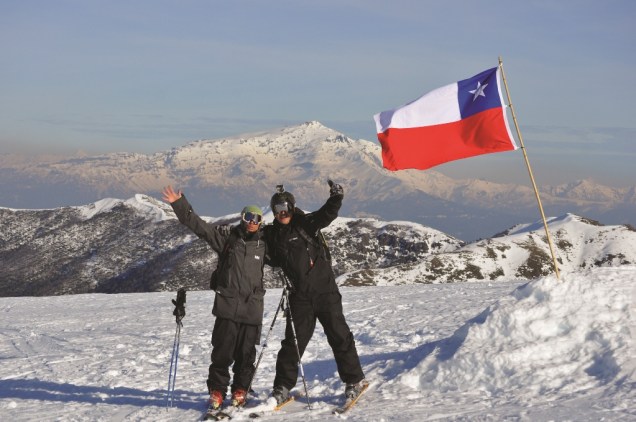 Esquiadores em Corralco, Chile