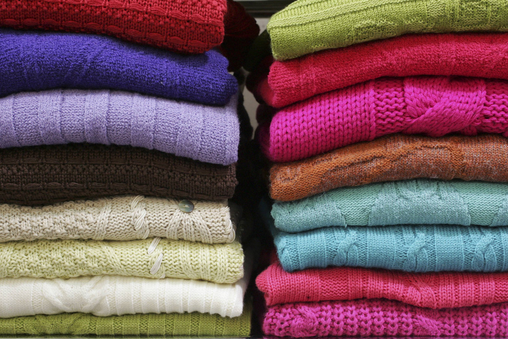 Além das peças de lã, que fizeram a fama de Serra Negra, artigos de couro a preços acessíveis têm sido cada vez mais procurados