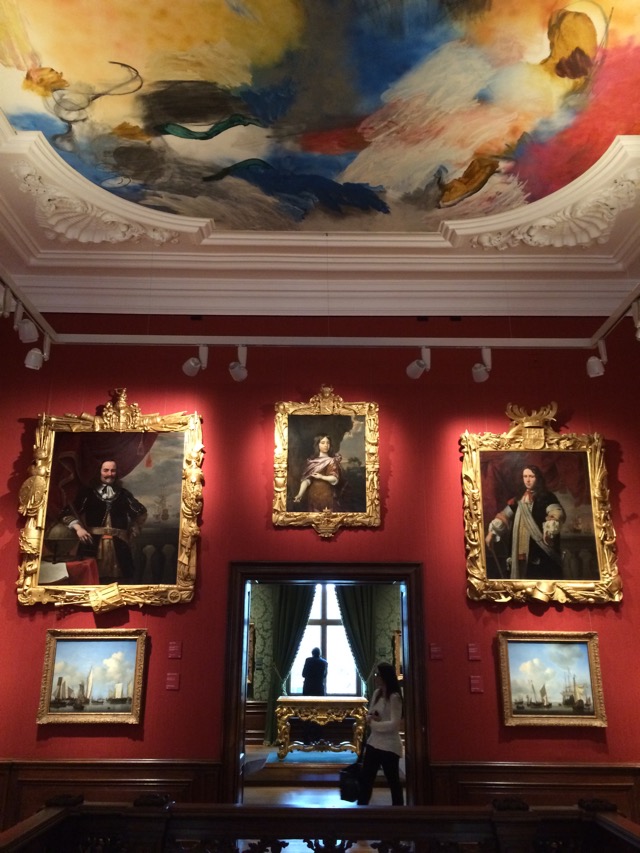 Toda a pompa do interior do Mauritshuis, construído por Maurício de Nassau