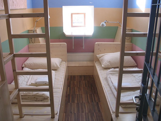 hostel-celica-eslovenia-1