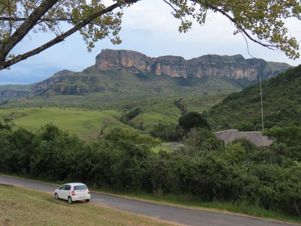 Nosso carrinho no Royal Natal National Park (com ele não rola cruzar para o Lesoto, não!)