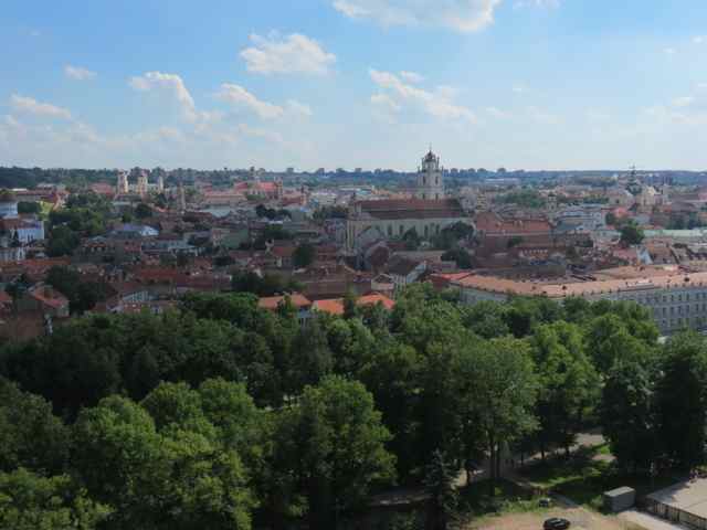 O centro de Vilnius visto de cima: cidade-bosque