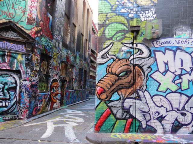 Hosier Lane, um dos "becos do Batman" de Melbourne