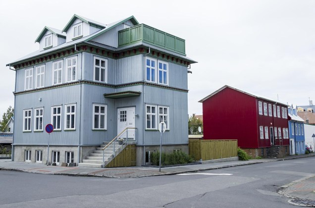 Construções típicas da cidade de Reykjavik; a capital da Islândia não possui prédios muito altos