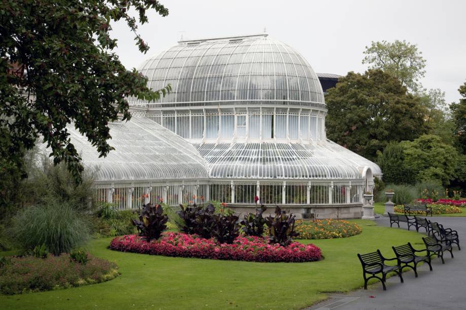 O Jardim Botânico de Belfast é uma boa pedida para os turistas que buscam um passeio mais tranquilo, em meio a diversas espécias de aves e plantas exóticas. O espaço também recebe shows e eventos 