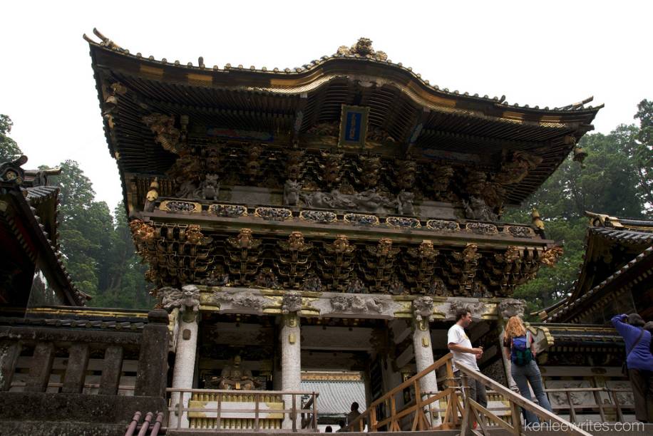 Portão Yomeimon, no santuário Toshogu de Nikko Portão Yomeimon, no santuário Toshogu de Nikko