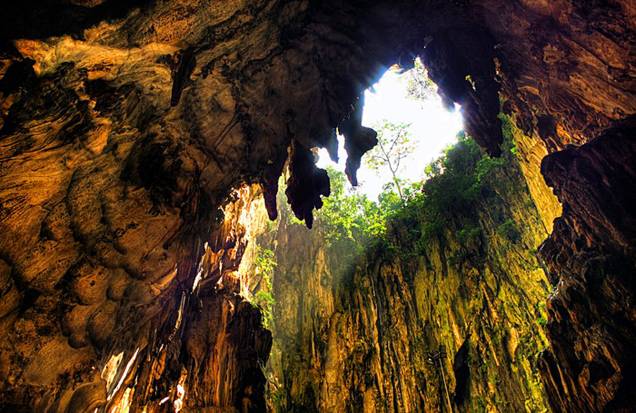 Interior das Batu Caves. Interior das Batu Caves.