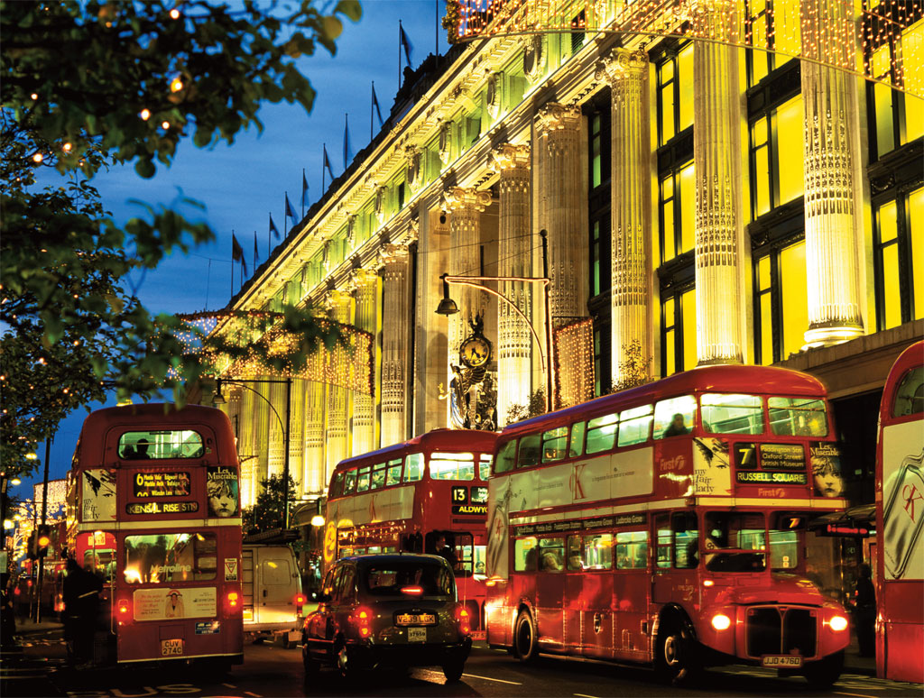 O prédio da Selfridges, magazine na Oxford Street, em Londres, Inglaterra