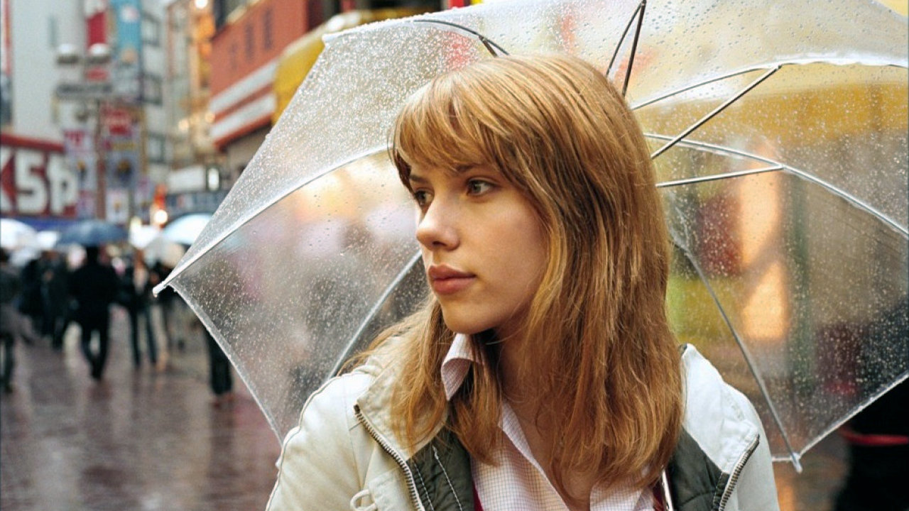 Scarlett Johansson e a chuvinha japonesa em Encontros e Desencontros / Reprodução
