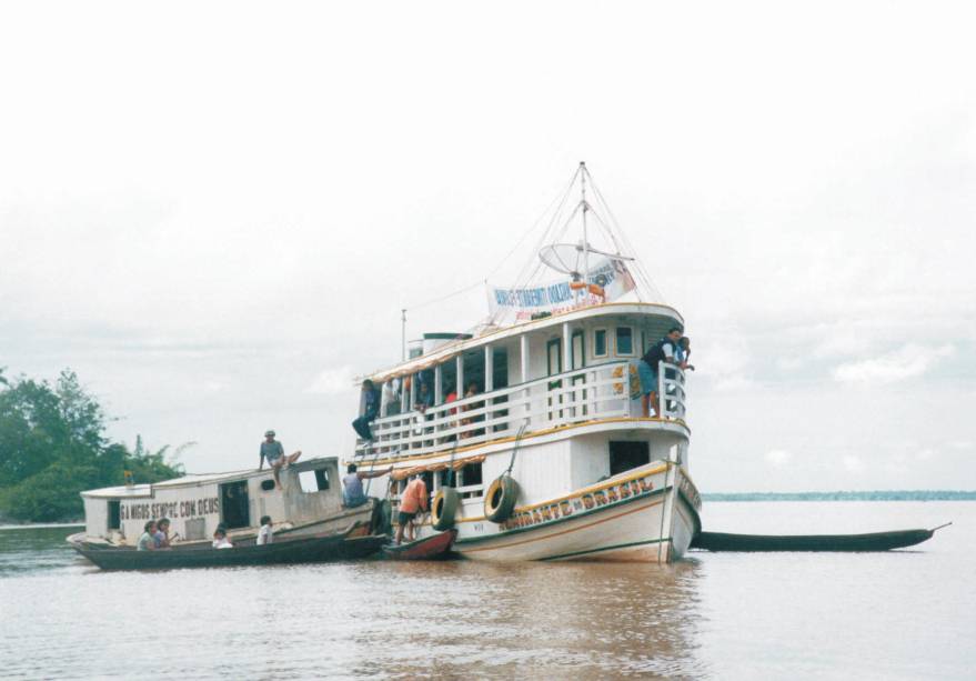 Não há acesso de carro a <a href="https://viajeaqui.abril.com.br/cidades/br-ap-macapa" rel="Macapá" target="_blank">Macapá</a> para quem vem de outros estados, as opções são o transporte de avião ou de barco