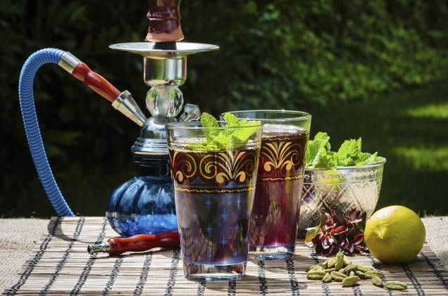 Chá de hortelã, pistache e narguile fazem parte da rotina dos marroquinos