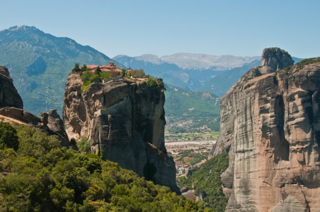 O conjunto de mosteiros de Meteora está listada como Patrimônio da Humanidade da Unesco