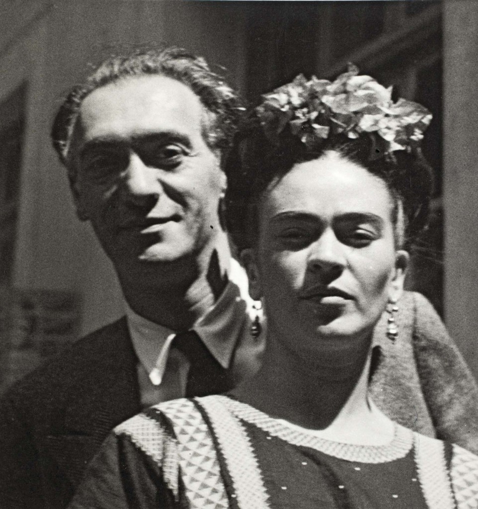 Olha a selfie em 1939 de Nickolas Muray e Frida Kahlo / Nickolas Muray, Museu Frida Kahlo