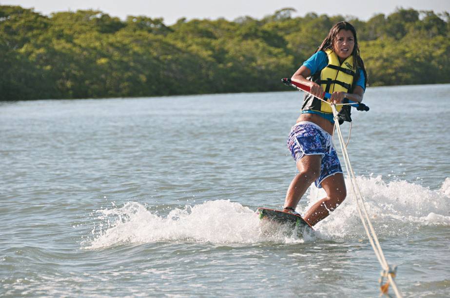 Os bons ventos fazem de <a href="http://viajeaqui.abril.com.br/cidades/br-pi-barra-grande" rel="Barra Grande" target="_blank">Barra Grande</a>, no Piauí, um dos pontos preferidos de kitesurfistas no Brasil