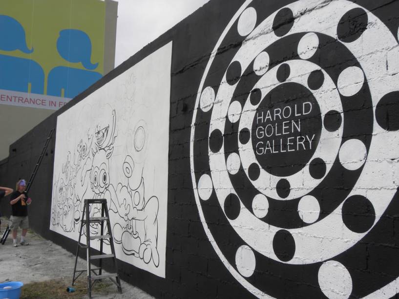 Pintura na parede da Harold Golen Gallery, em Wynwood Art District, em Miami