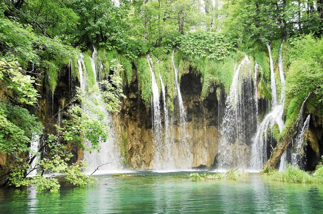 Considerado um dos parques mais lindos do mundo, Plitvice é tombado como Patrimônio Mundial da Unesco desde 1979