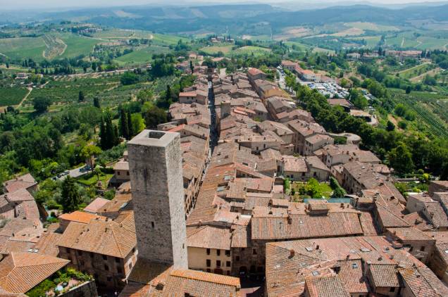 A pequena e charmosa San Gimignano é um pequeno tesouro arquitetônico medieval e fica pertinho de Siena