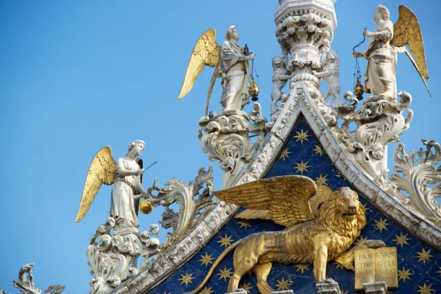Detalha da fachada da Basílica de San Marco Detalha da fachada da Basílica de San Marco