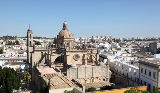 Vista aérea de Jerez de la Frontera e sua catedral