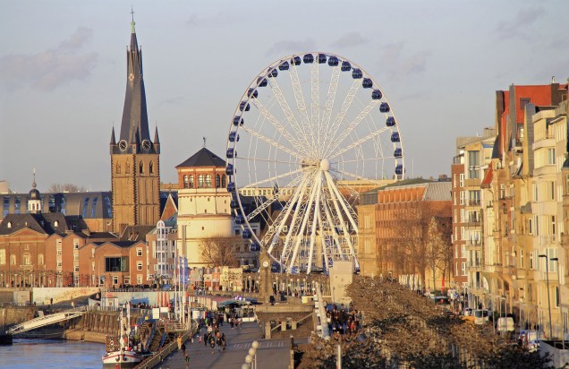 A cidade de Düsseldorf, uma das grandezas da Alemanha à beira do Rio Reno