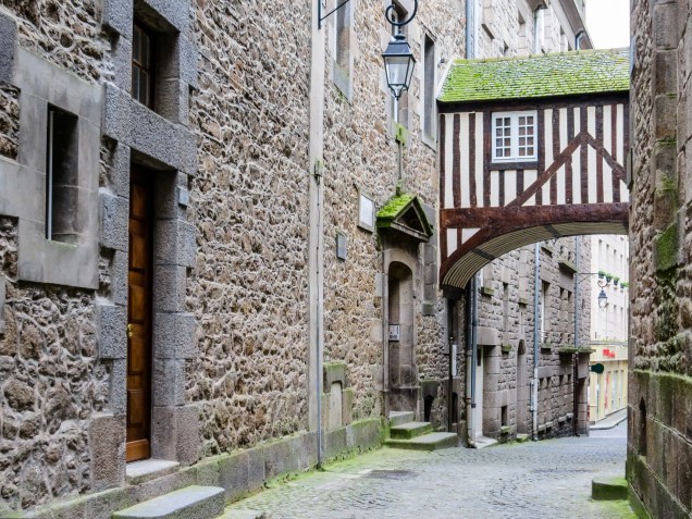 Rua medieval em Saint Malo