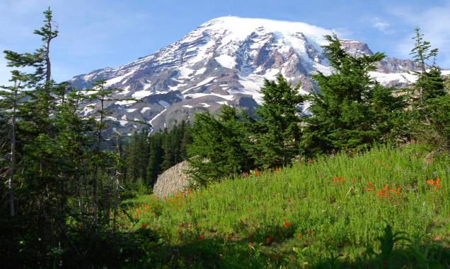 Nos arredores de Seattle (EUA), o Monte Rainier encanta os visitantes: ele fica a apenas uma hora da cidade Nos arredores de Seattle (EUA), o Monte Rainier encanta os visitantes: ele fica a apenas uma hora da cidade