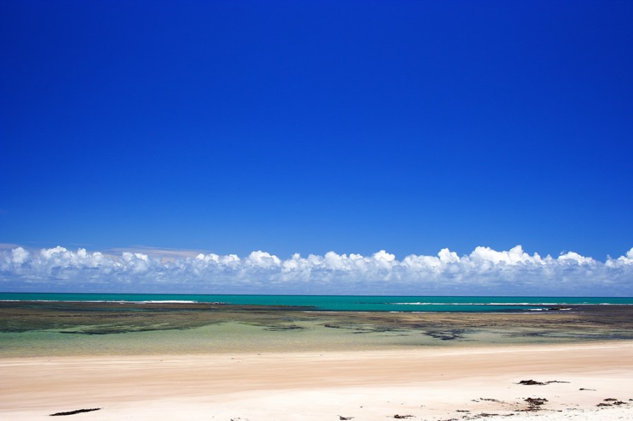 A praticamente deserta Ponta de Itaquena tem faixa de areia ampla e firme, ideal para caminhadas