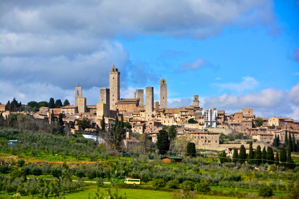 Vista da cidade de San Gimignano, na Toscana, Itália, também conhecida como Manhattan italiana