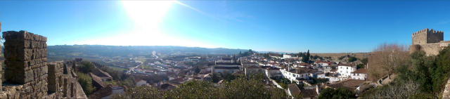 Vista de Óbidos em um dos pontos da muralha (foto: Renata Hirota)