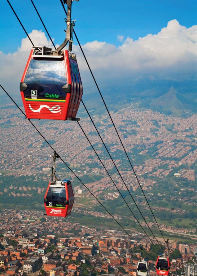 Metro Cable, teleférico integrado ao metrô em Medellín