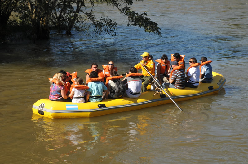 Paseo ecológico: momento relax no Rio Iguaçu (foto: divulgação)