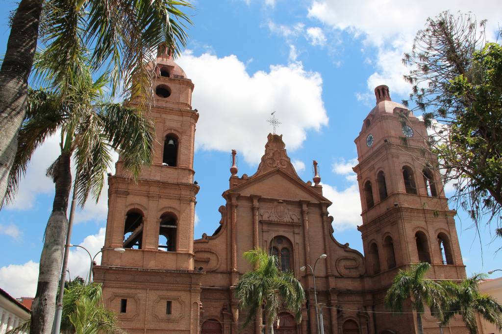 Santa cruz de. Санта Круз де ла Сиерра. Санта Крус Боливия. Санта-Крус-де-ла-Сьерра Боливия. Санта Крус Боливия достопримечательности.