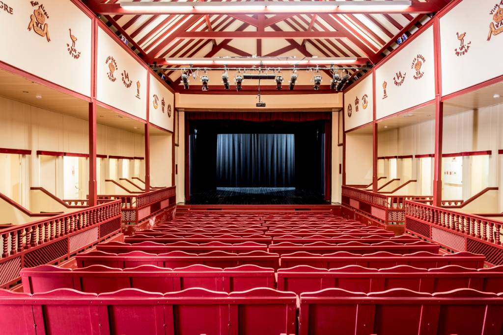 A sala de teatro que ainda hoje recebe espetáculos: uma pérola