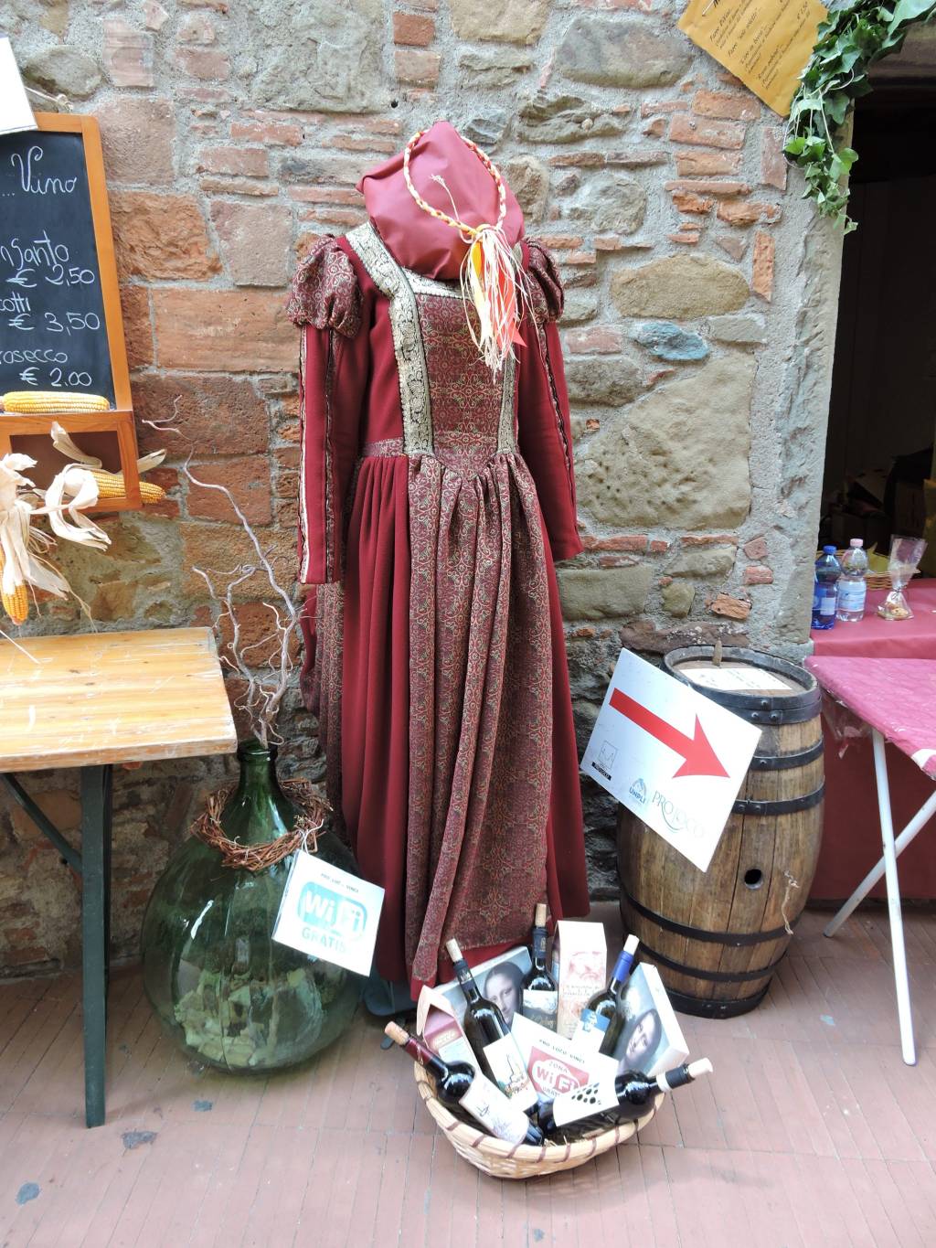 Fantasia à venda na Festa dell’Unicornio, Vinci, Toscana, Itália