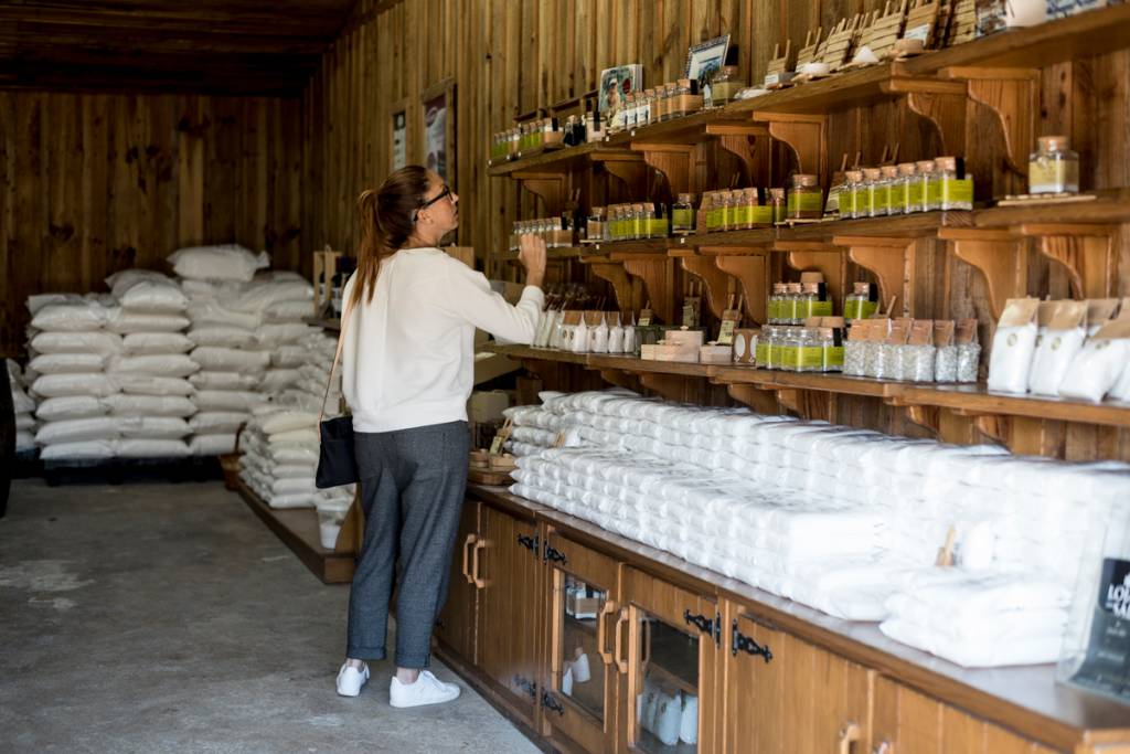 A Incrível Loja do Sal, em frente às salinas de Rio Maior: preciosidade