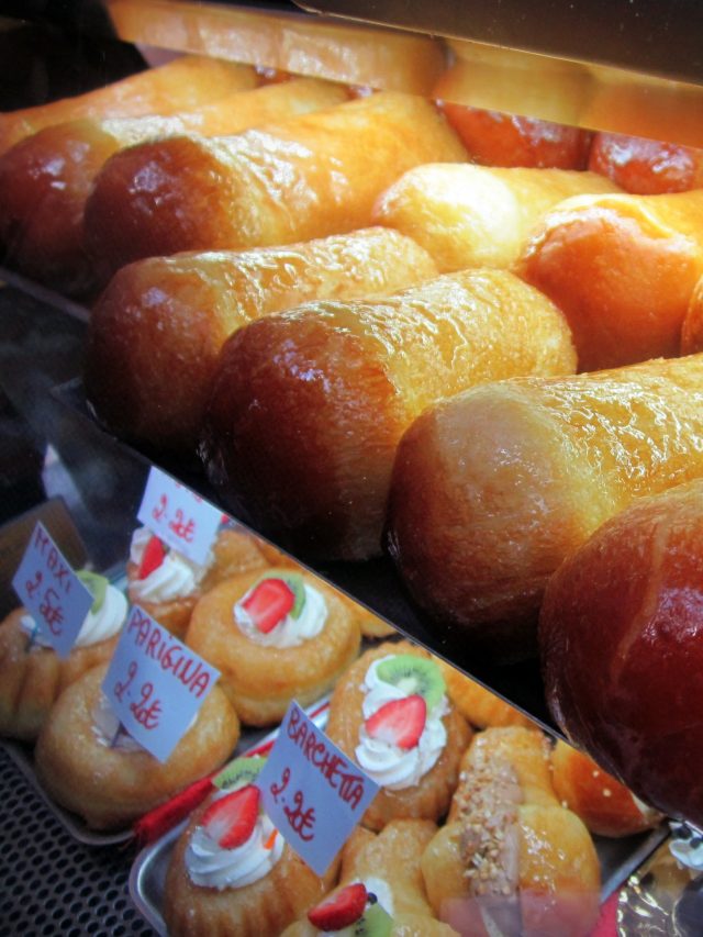 Capa de: 7 guloseimas imperdíveis em Nápoles, na Itália