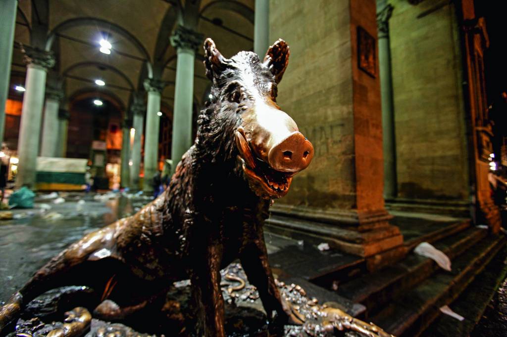 Estátua no Mercato del Porcellino