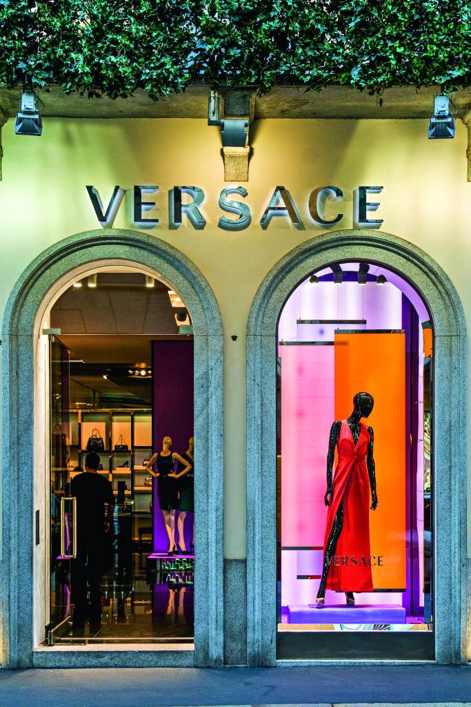 Versace da Via Monte Napoleone, Milão, Itália