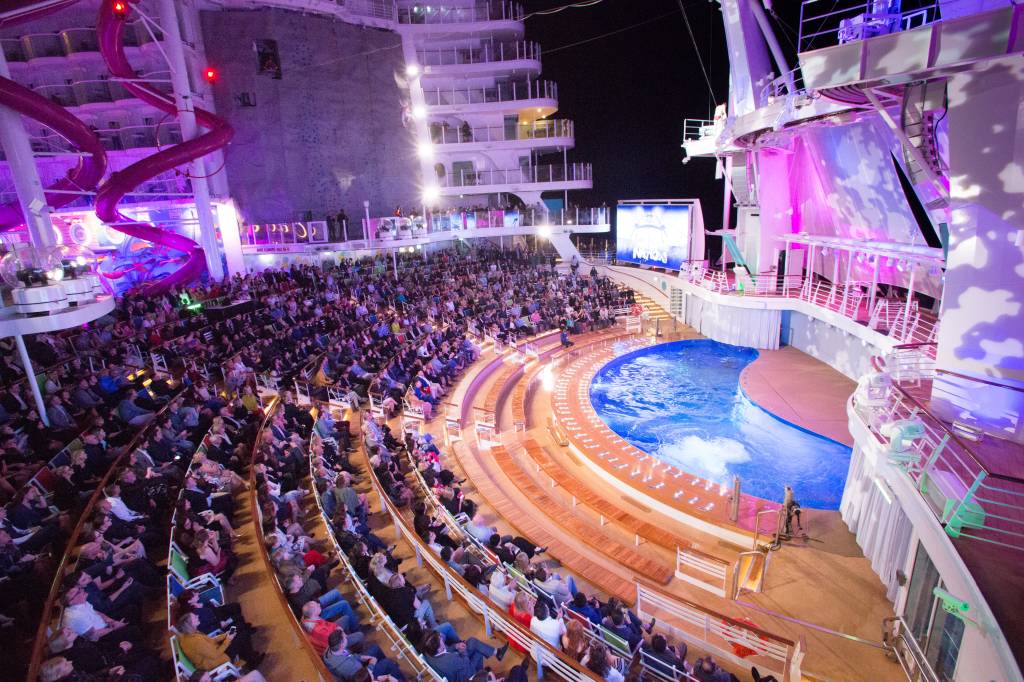 Symphony of the Seas. Symphony of the Seas.
