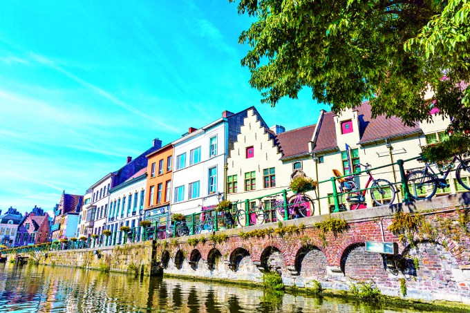 Casas coloridas em Ghent, Bélgica