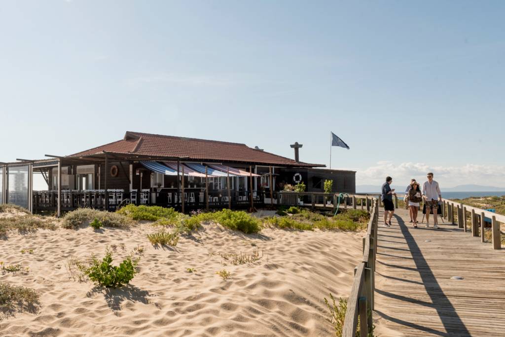O restaurante Sal, na Praia do Pego: localização estratégica