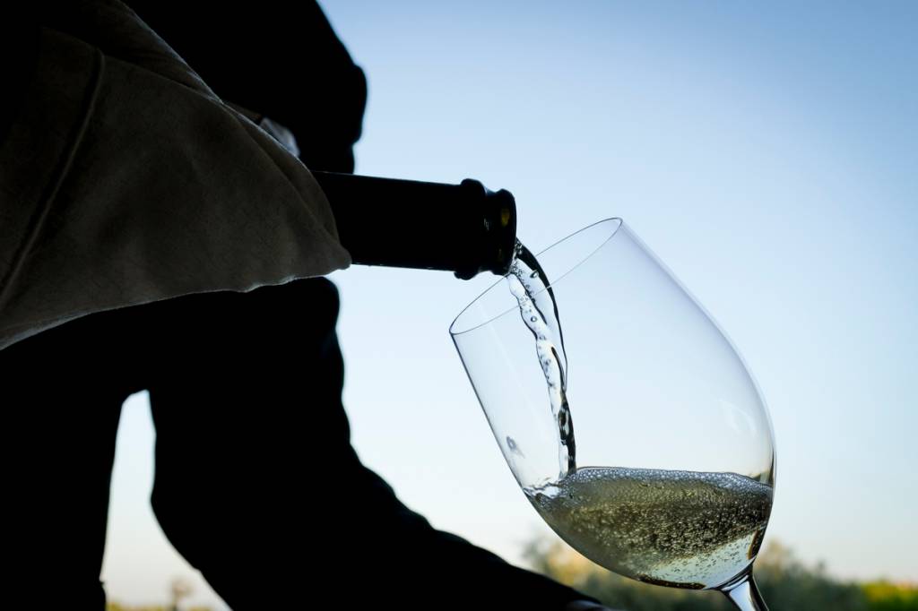 Restaurante Vistas, Monte Rei Resort Algarve O sommelier Nuno Mendes em ação
