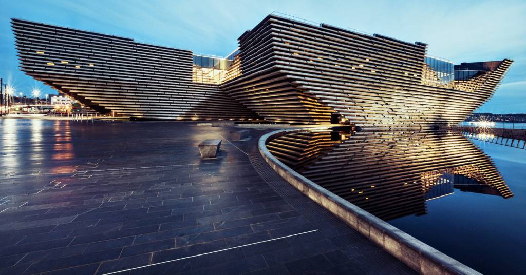 A fachada inspirada nos penhascos escoceses do Victoria & Albert Museum of Design