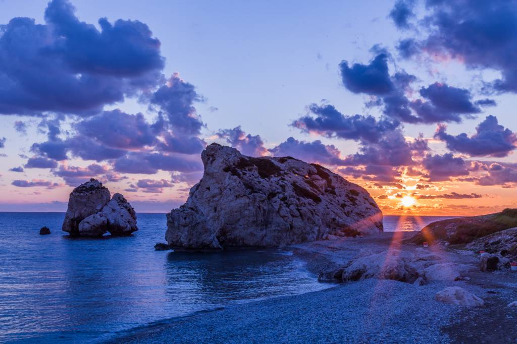 Pôr do Sol na Rocha de Afrodite, no Chipre