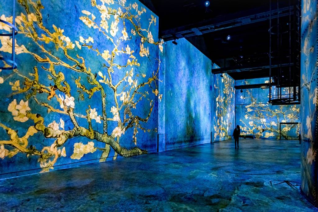 Exposição "Van Gogh, Starry Night" em Paris