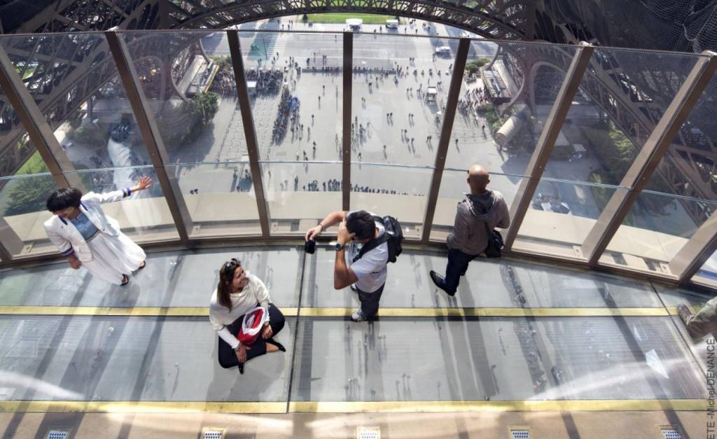 1º andar da Torre Eiffel, Paris, França