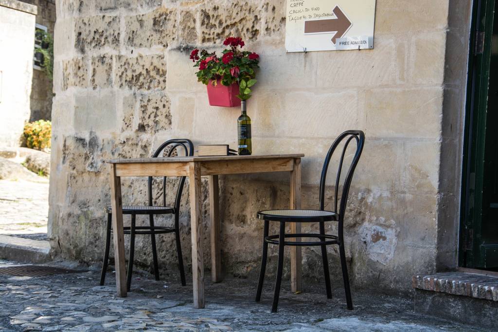 Mesmo com o turismo, Matera segue autêntica